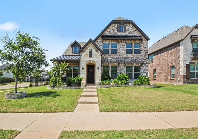 Photo 2 of Single family home for sale at 11504 Dawn Mist Dr, Frisco, TX 75035 | MLS# 21261344 | Listing updated on 2026-09-26
