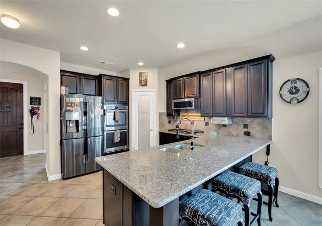 Photo 3 of Single family home for sale at 5913 Warmouth Dr, Fort Worth, TX 76179 | MLS# 21269412 | Listing updated on 2026-07-11