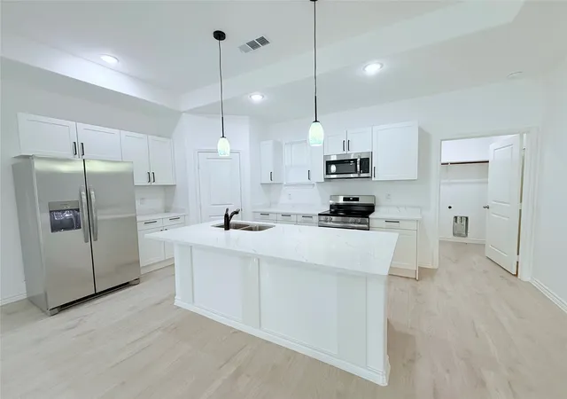 Photo 3 of Single family home for sale at 2205 Wellington St, Greenville, TX 75401 | MLS# 21271448 | Listing updated on 2026-09-23