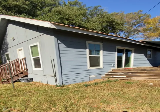 Photo 3 of Sale Pending at 11543 N Hwy 19, Athens, TX 75752 | MLS# 21265425 | Listing updated on 2026-10-03