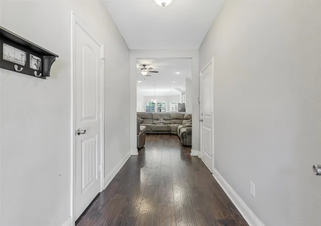 Photo 3 of Sale Pending at 2913 Kellogg Ave, Dallas, TX 75216 | MLS# 21271445 | Listing updated on 2026-07-17