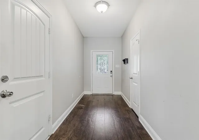 Photo 3 of Sale Pending at 2913 Kellogg Ave, Dallas, TX 75216 | MLS# 21271445 | Listing updated on 2026-07-17