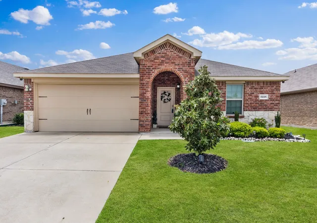 Homes for sale in Fate, TX | 3228 Everly Dr, Fate, TX 75189 | MLS# 21271439
