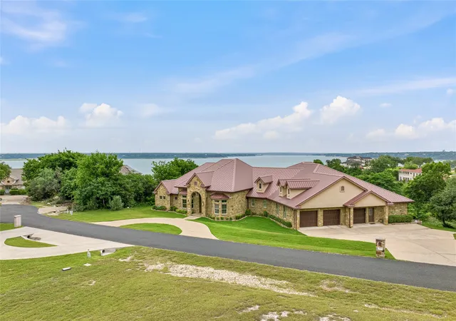 Photo 2 of Sale Pending at 4512 Blue Ridge Dr, Belton, TX 76513 | MLS# 21268397 | Listing updated on 2026-08-24