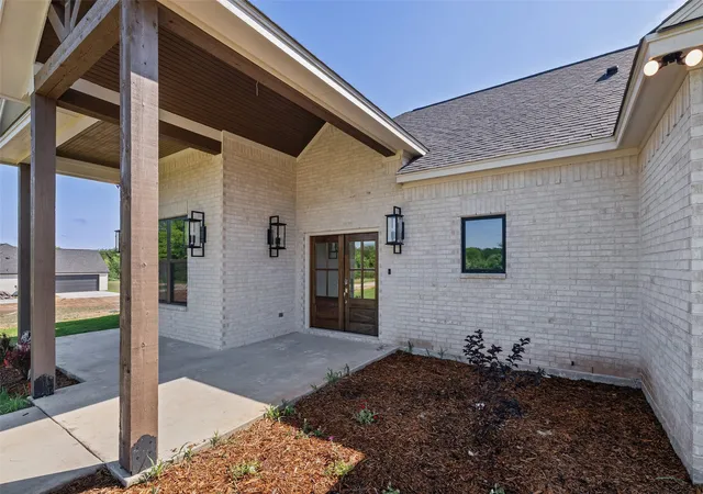 Photo 4 of Sale Pending at 4406 Colony Rd, Granbury, TX 76048 | MLS# 21270797 | Listing updated on 2026-08-28