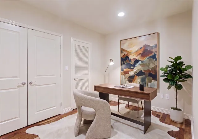 Photo 2 of Condo for sale at 500 Throckmorton St #1104, Fort Worth, TX 76102 | MLS# 21268245 | Listing updated on 2026-10-01