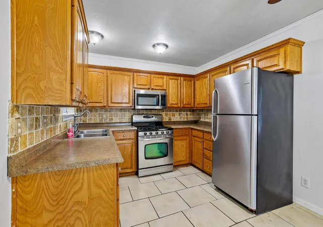 Homes for sale in Gainesville, TX | 1208 Mill St, Gainesville, TX 76240 | MLS# 21271560