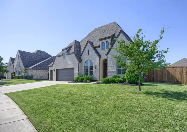 Photo 3 of Sale Pending at 2405 Capitol Pl, Melissa, TX 75454 | MLS# 21259127 | Listing updated on 2026-07-20