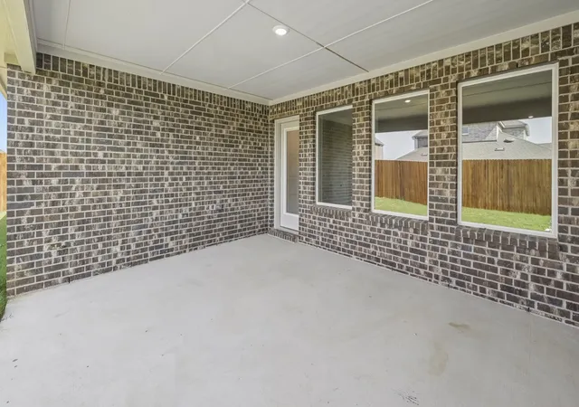 Photo 2 of Single family home for sale at 9525 Dugout Dr, Aubrey, TX 76227 | MLS# 21271592 | Listing updated on 2026-08-26