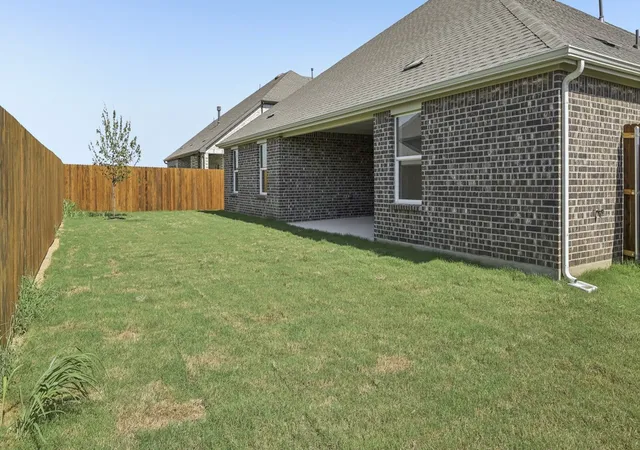 Photo 3 of Single family home for sale at 9525 Dugout Dr, Aubrey, TX 76227 | MLS# 21271592 | Listing updated on 2026-08-26