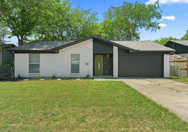 Homes for sale in Cedar Hill, TX | 1222 Saturn Dr, Cedar Hill, TX 75104 | MLS# 21271041
