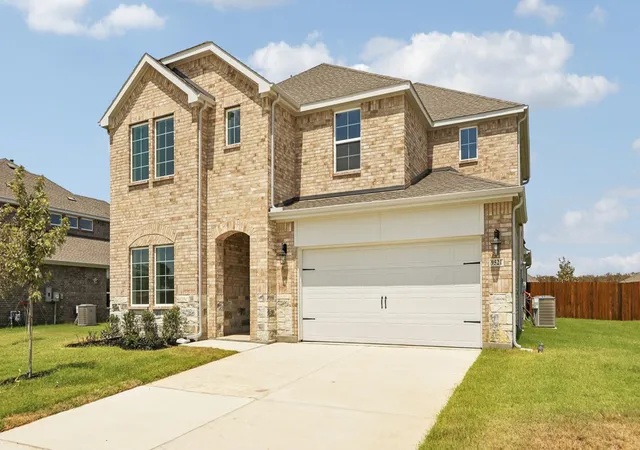Photo 3 of Single family home for sale at 9521 Dugout Dr, Aubrey, TX 76227 | MLS# 21271594 | Listing updated on 2026-09-02