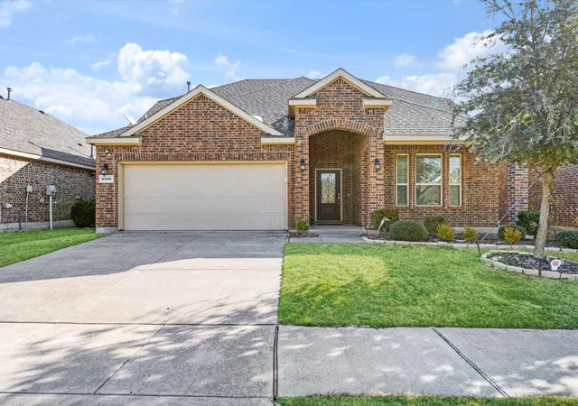 Photo 1 of Sale Pending at 2109 Lake Hawthorne Trl, Little Elm, TX 75068 | MLS# 21271614 | Listing updated on 2026-07-24