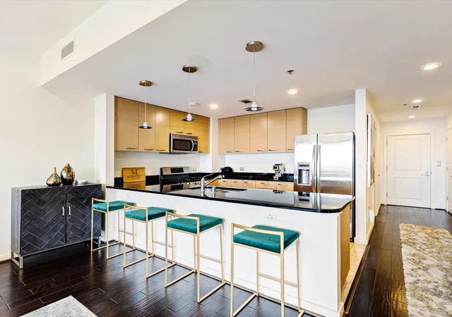 Homes for sale in Dallas, TX | 1200 Main St #1404, Dallas, TX 75202 | MLS# 21271630