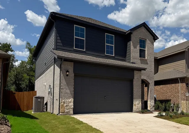Photo 1 of Sale Pending at 2215 = Bosque Trl, Crandall, TX 75114 | MLS# 21271654 | Listing updated on 2026-07-17