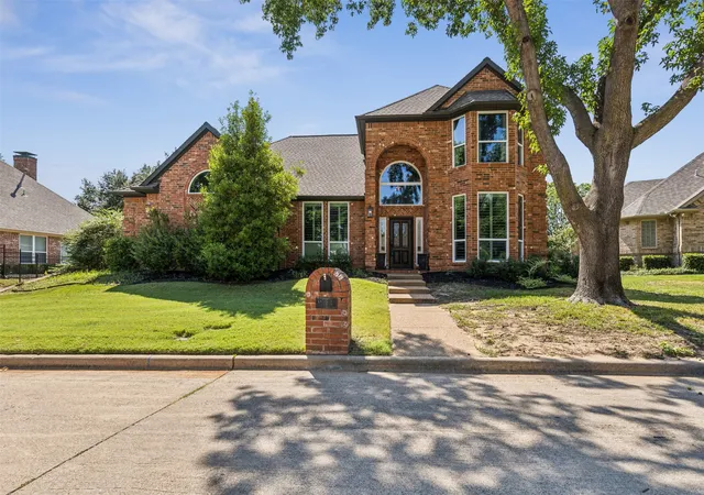 Homes for sale in Colleyville, TX | 3118 Woodland Heights Cir, Colleyville, TX 76034 | MLS# 21267197
