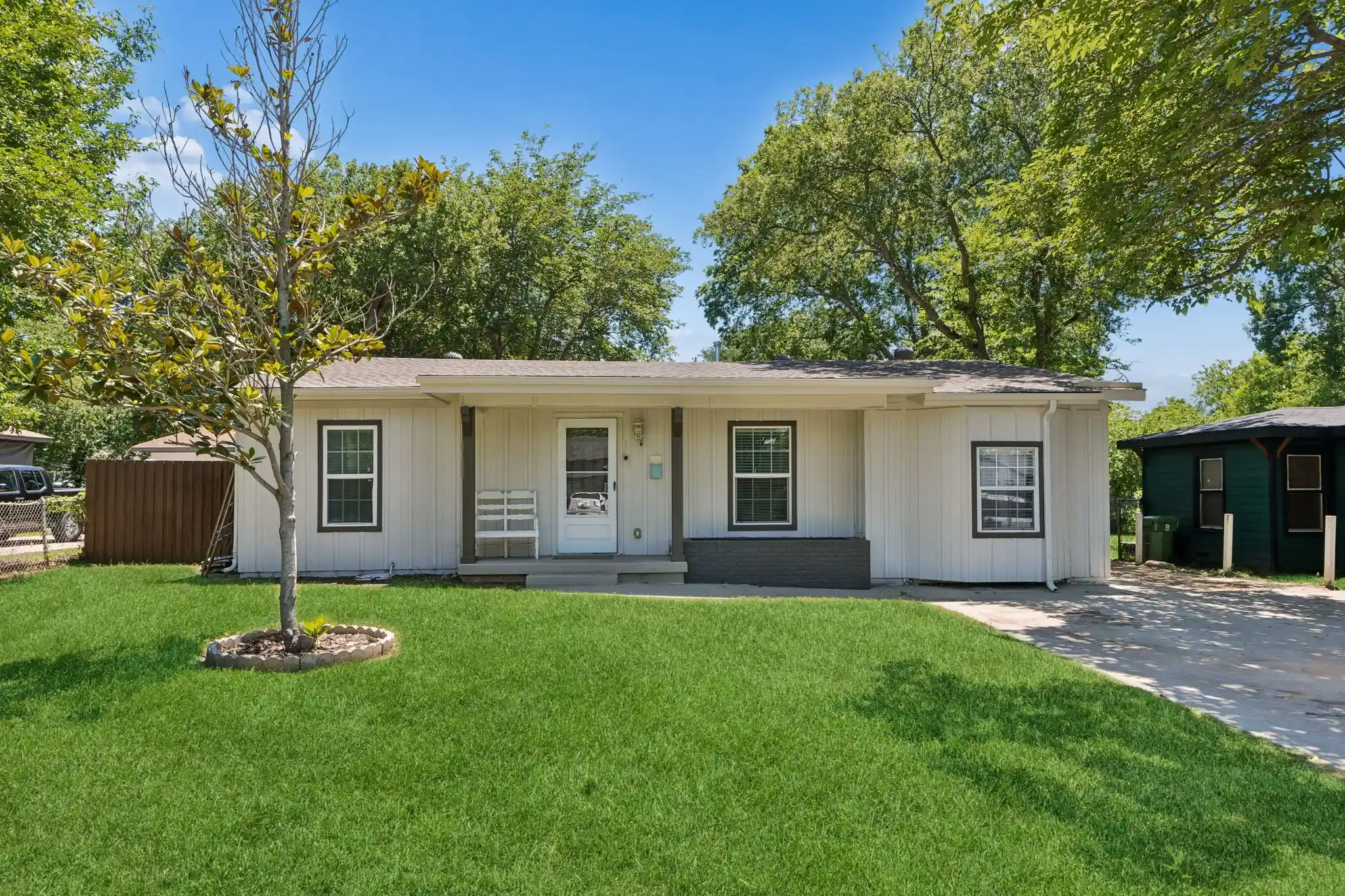 Photo 1 of Single family home for sale at 6642 Onyx Dr N, North Richland Hills, TX 76180 | MLS# 21271137 | Listing updated on 2026-10-16
