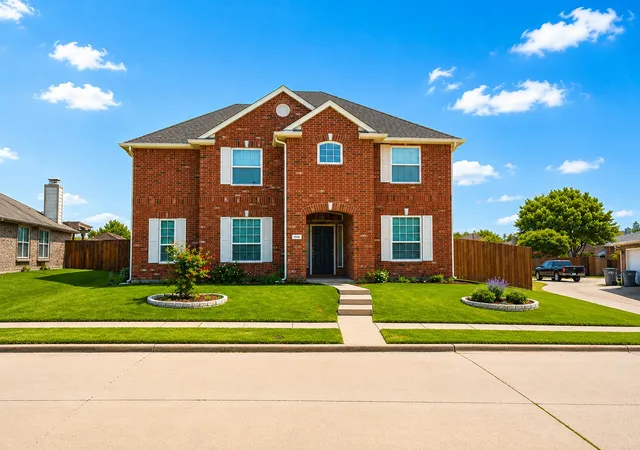 Homes for sale in Allen, TX | 1114 Hidden Creek Dr, Allen, TX 75002 | MLS# 21228511