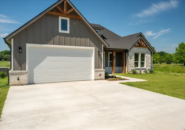 Homes for sale in Leonard, TX | 1533 County Road 4945, Leonard, TX 75452 | MLS# 21271936
