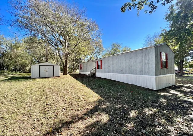 Photo 2 of Manufactured home for sale at 304 Wildwind St, Gun Barrel City, TX 75156 | MLS# 21269052 | Listing updated on 2026-07-20