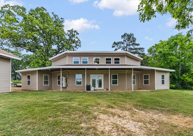 Homes for sale in Gilmer, TX | 1129 Holly Rd, Gilmer, TX 75644 | MLS# 21271965