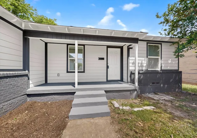 Photo 3 of Single family home for sale at 3047 Marjorie Ave, Dallas, TX 75216 | MLS# 21265697 | Listing updated on 2026-08-18