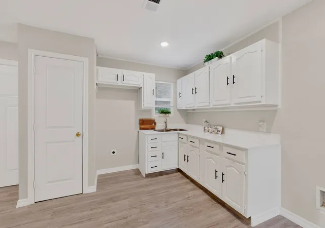 Homes for sale in Dallas, TX | 3047 Marjorie Ave, Dallas, TX 75216 | MLS# 21265697