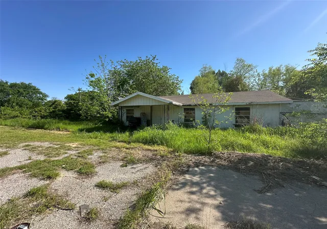 Homes for sale in Post Oak Bend, TX | 1726 County Road 279, Post Oak Bend, TX 75142 | MLS# 21271960