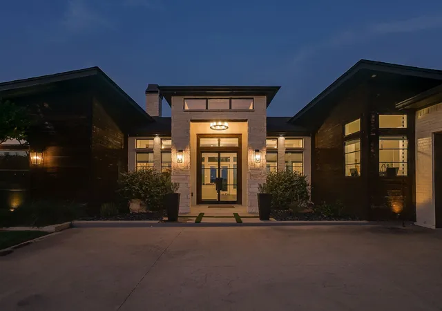 Photo 2 of Single family home for sale at 6372 Rigel Rd, Godley, TX 76044 | MLS# 21268075 | Listing updated on 2026-08-26