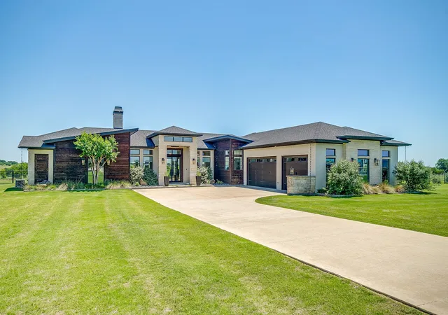 Photo 3 of Single family home for sale at 6372 Rigel Rd, Godley, TX 76044 | MLS# 21268075 | Listing updated on 2026-08-26