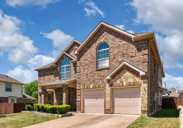 Homes for sale in Cedar Hill, TX | 708 Clement Dr, Cedar Hill, TX 75104 | MLS# 21225319