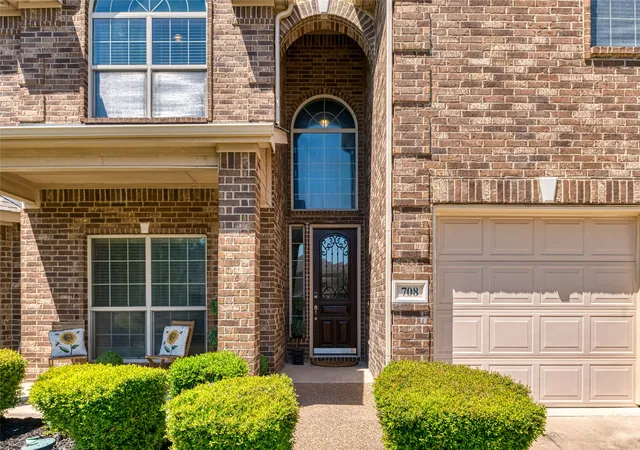 Homes for sale in Cedar Hill, TX | 708 Clement Dr, Cedar Hill, TX 75104 | MLS# 21225319