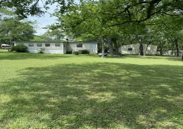 Photo 1 of Manufactured home for sale at 220 Hollyglen St, Gun Barrel City, TX 75156 | MLS# 21271764 | Listing updated on 2026-08-21