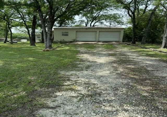 Homes for sale in Gun Barrel City, TX | 220 Hollyglen St, Gun Barrel City, TX 75156 | MLS# 21271764