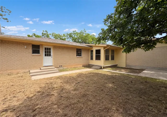 Homes for sale in Chico, TX | 205 W Decatur St, Chico, TX 76431 | MLS# 21271944