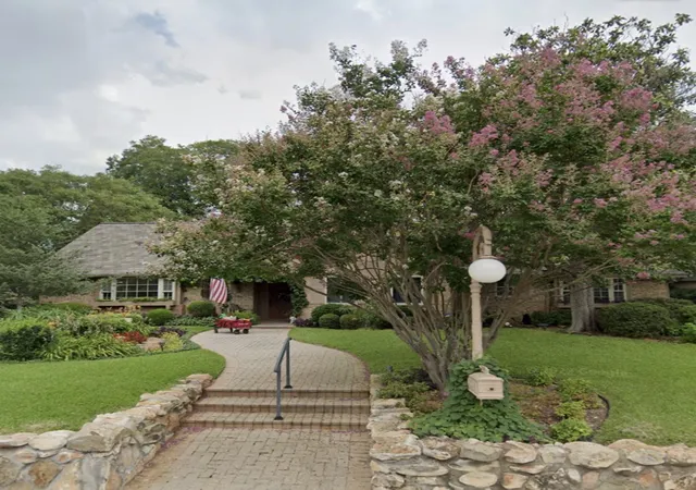 Photo 1 of Single family home for sale at 524 Magnolia St, Denton, TX 76201 | MLS# 21270546 | Listing updated on 2026-07-09