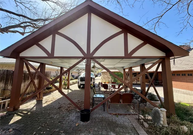 Photo 3 of Single family home for sale at 524 Magnolia St, Denton, TX 76201 | MLS# 21270546 | Listing updated on 2026-07-09