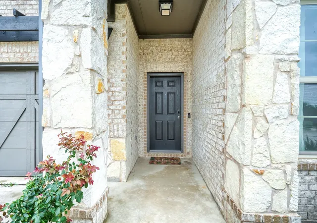 Photo 4 of Single family home for sale at 6226 Hightower St, Aubrey, TX 76227 | MLS# 21272135 | Listing updated on 2026-08-25