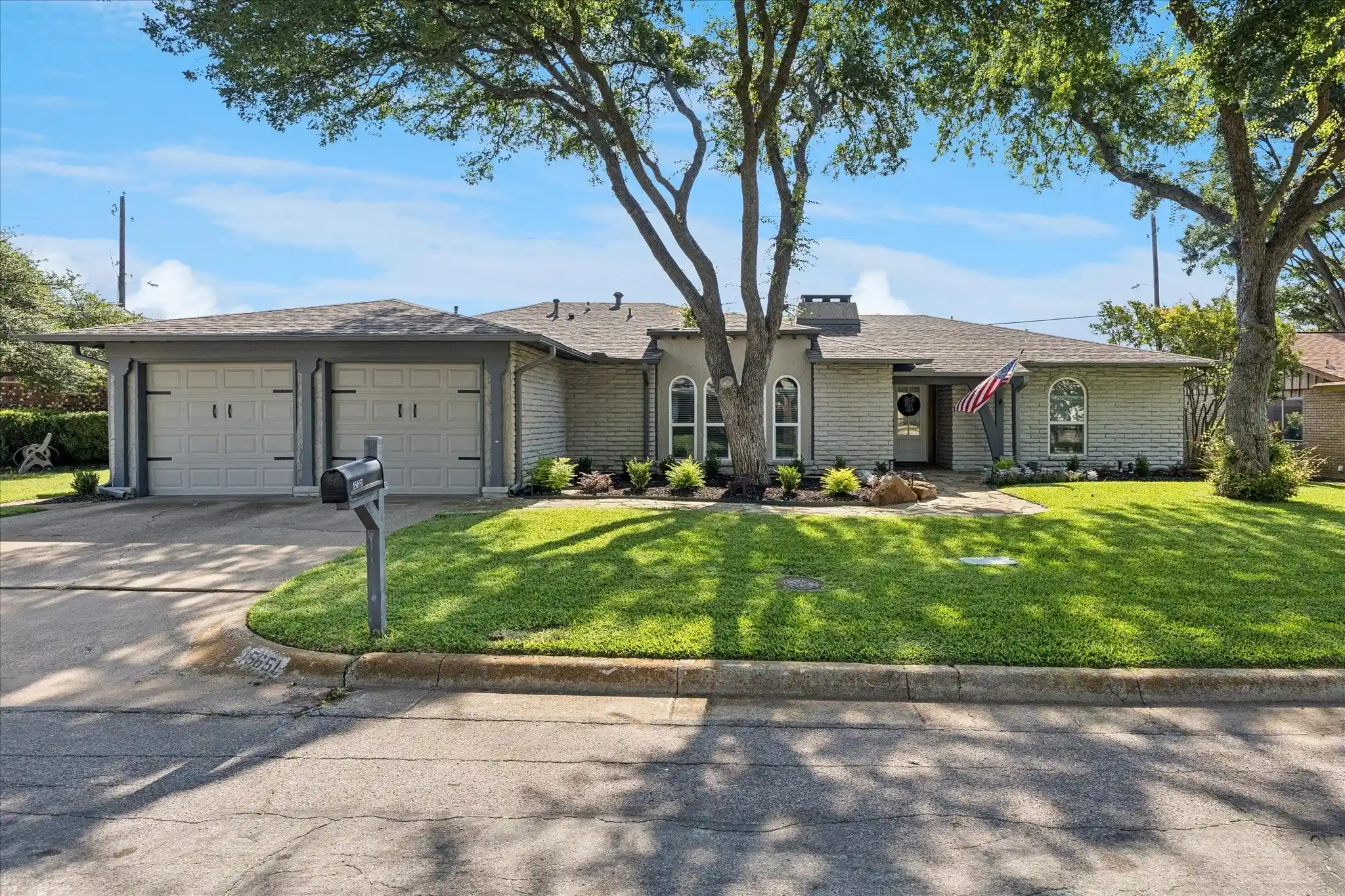 Photo 1 of Single family home for sale at 15651 Terrace Lawn Cir, Dallas, TX 75248 | MLS# 21261962 | Listing updated on 2026-10-18