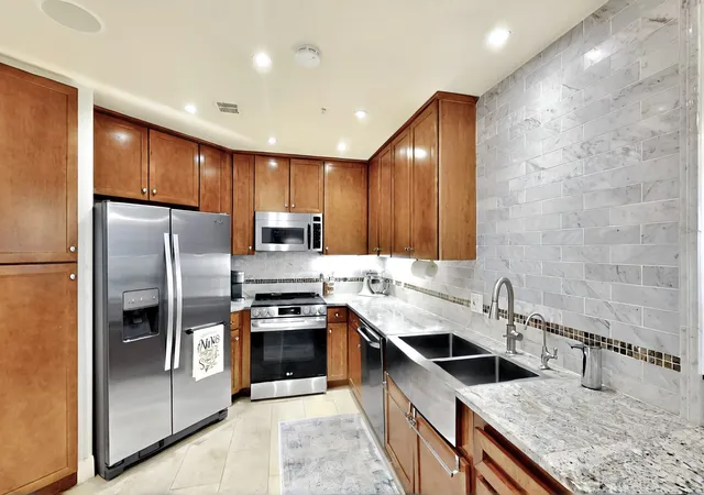 2nd image of 330 Las Colinas Blvd E #602, Irving, TX 75039 | MLS# 21272018
