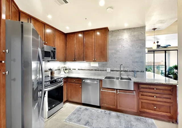 3rd image of 330 Las Colinas Blvd E #602, Irving, TX 75039 | MLS# 21272018