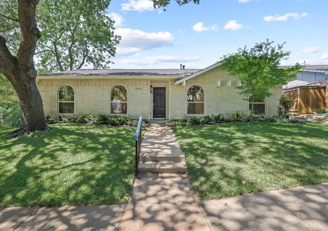 Photo 1 of Sale Pending at 10801 Middle Knoll Dr, Dallas, TX 75238 | MLS# 21271143 | Listing updated on 2026-07-20