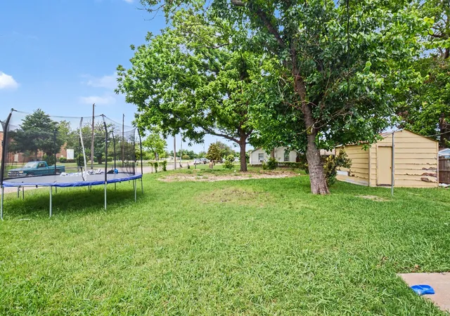 Homes for sale in Garland, TX | 2889 Beasley Dr, Garland, TX 75041 | MLS# 21258943