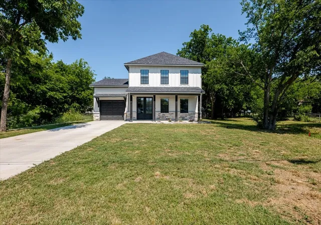 Homes for sale in Mineral Wells, TX | 1001 Sw 1st Ave, Mineral Wells, TX 76067 | MLS# 21272142