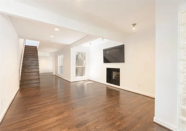 Homes for sale in Dallas, TX | 4122 Travis St, Dallas, TX 75204