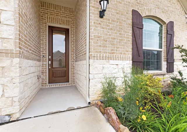 Homes for sale in Justin, TX | 1153 Canuela Wy, Justin, TX 76247 | MLS# 21240578