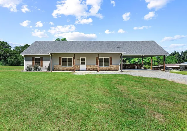 Photo 1 of Single family home for sale at 2658 Oak Ridge Rd, Denison, TX 75021 | MLS# 21271096 | Listing updated on 2026-08-20