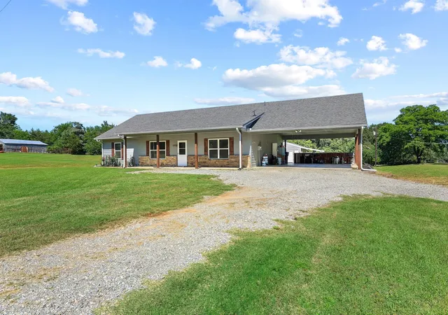 Photo 2 of Single family home for sale at 2658 Oak Ridge Rd, Denison, TX 75021 | MLS# 21271096 | Listing updated on 2026-08-20