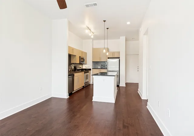 4th image of 4414 Cedar Springs Rd #320, Dallas, TX 75219 | MLS# 21248940