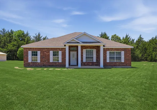Photo 2 of Sale Pending at 4764 S Fm 271, Bonham, TX 75418 | MLS# 21263880 | Listing updated on 2026-07-27